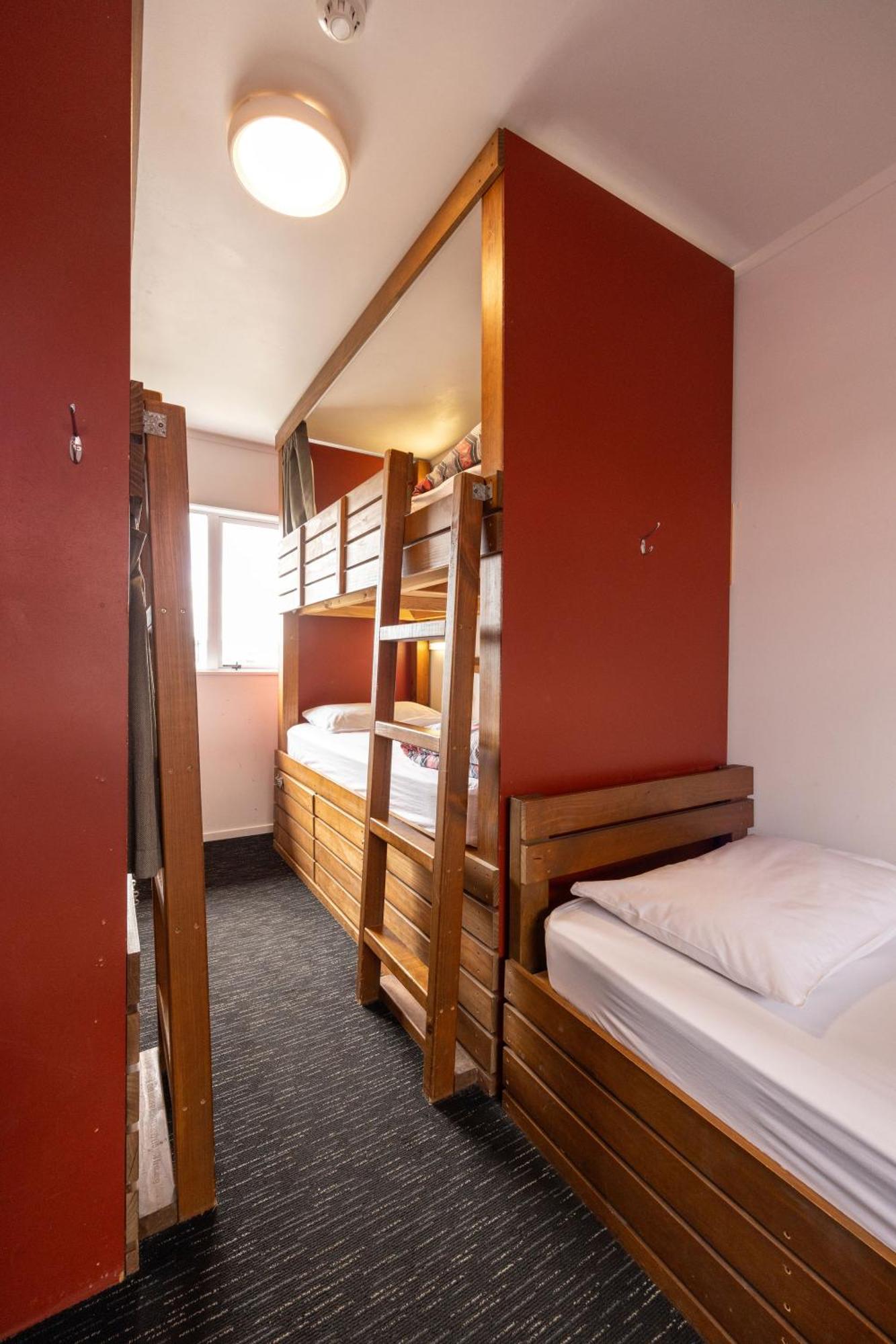 Haka House Taupo Hostel Bagian luar foto