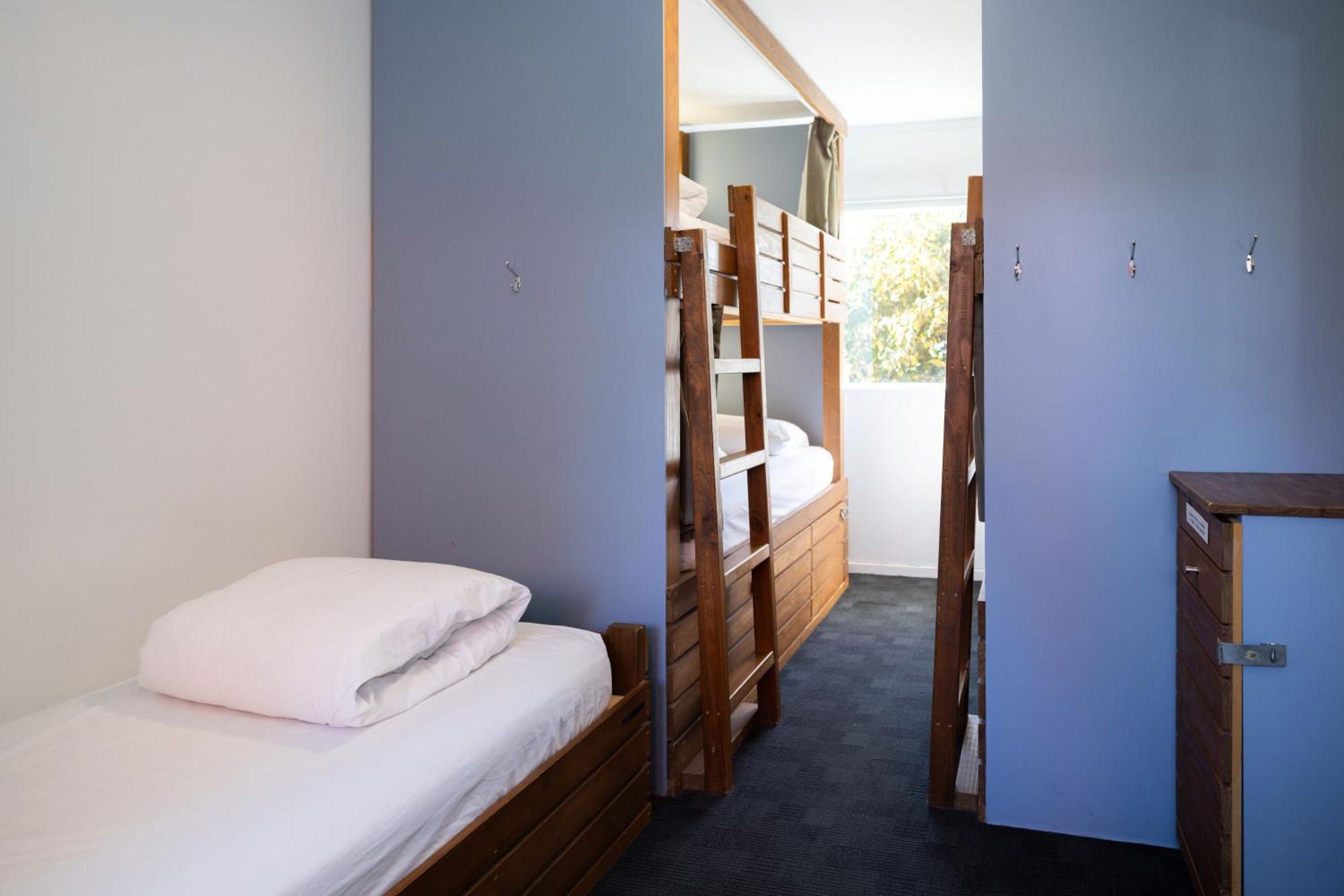Haka House Taupo Hostel Bagian luar foto